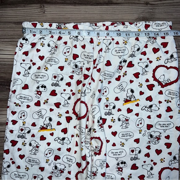 Peanuts Snoopy and Woodstock Valentines Day Pajama Set - Picture 11 of 14